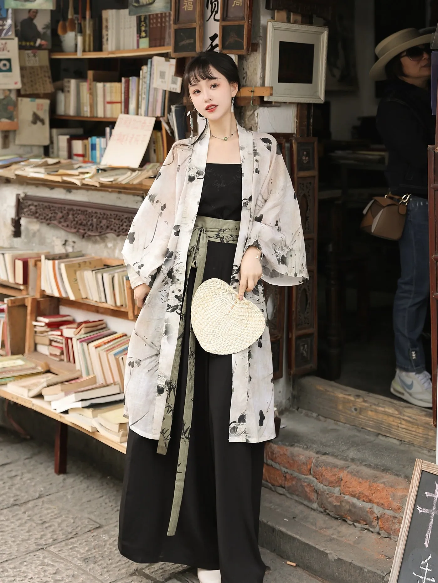 Aged Moonlight 旧时月色 Modernized Song Dynasty Beizi Song Ku Trousers Set