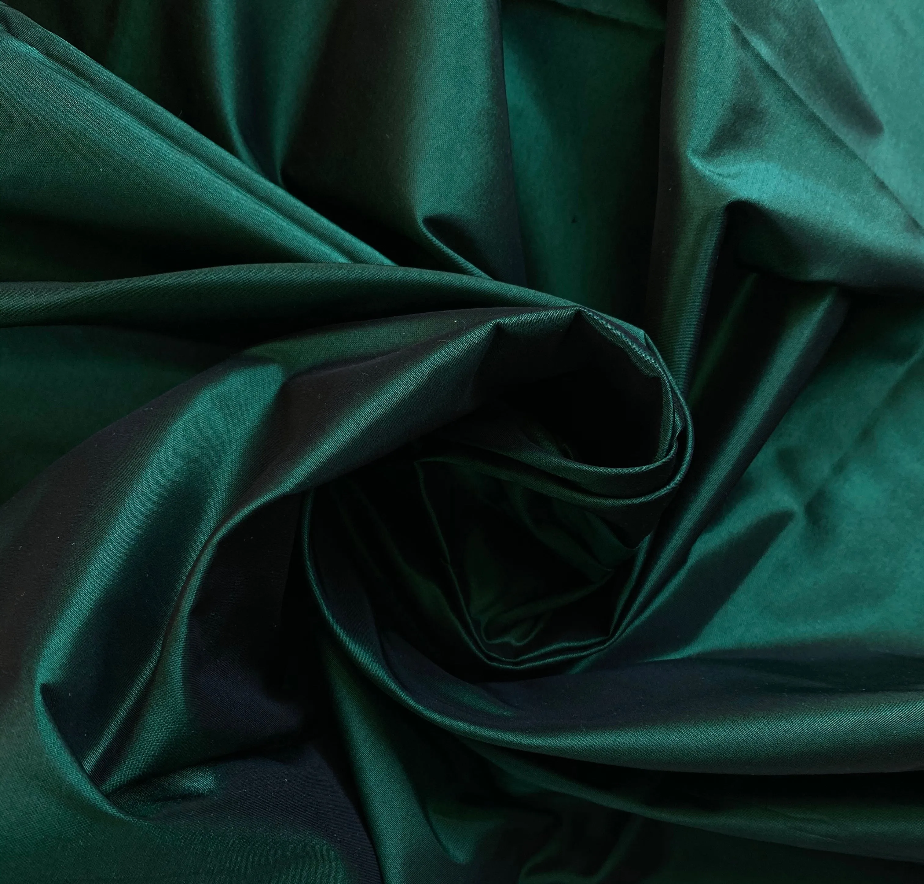 NEW Lady Lisa Designer 100% Silk Taffeta Solid Shot Green with Black Iridescence