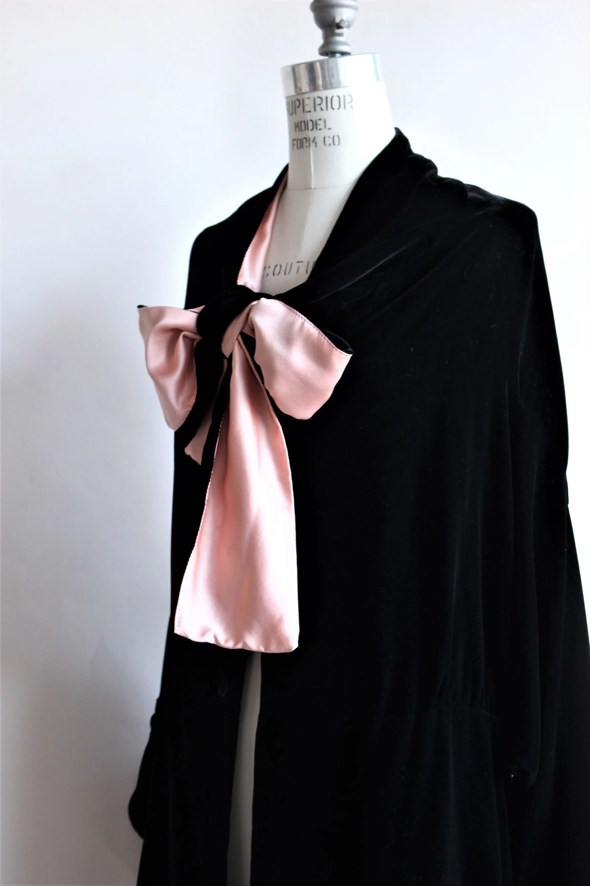 Vintage 1990s Jane Booke Velvet "jester" Opera Coat